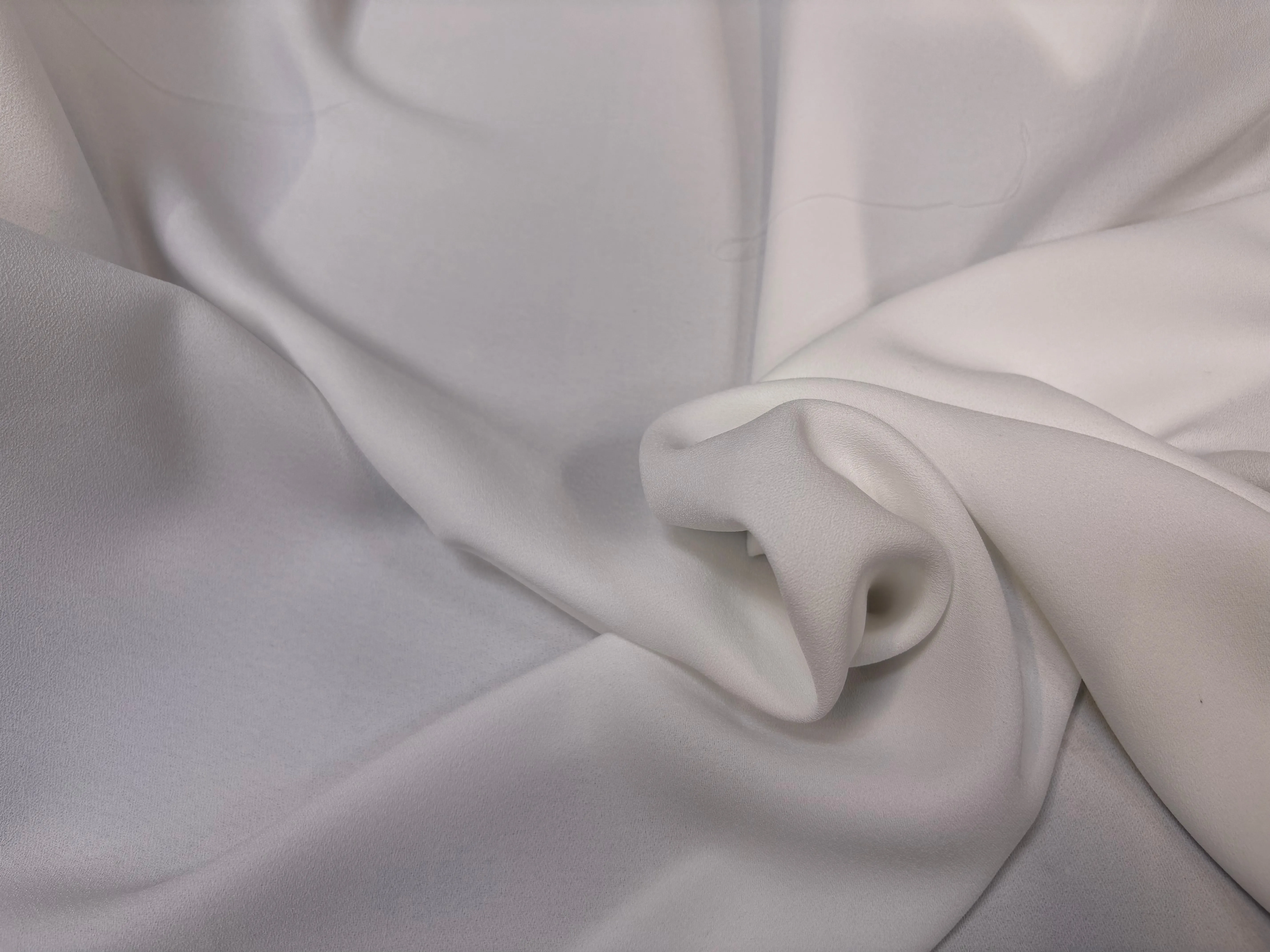CRÊPE ENVERS SATIN BLANC OPTIQUE
