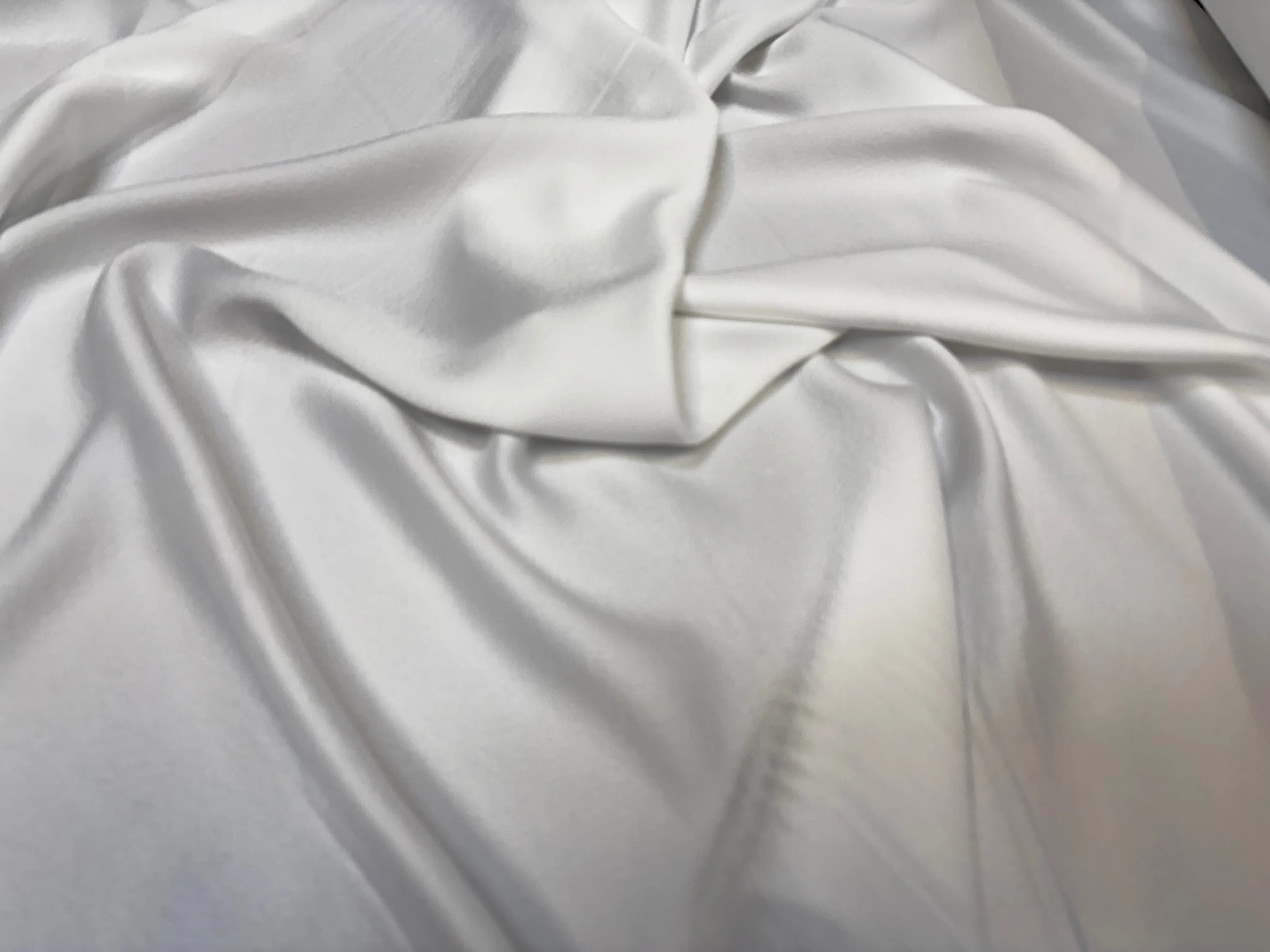 CRÊPE ENVERS SATIN BLANC OPTIQUE