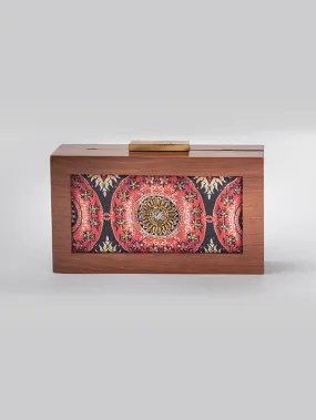 Red Circled Wall Embroidered Clutch Bag