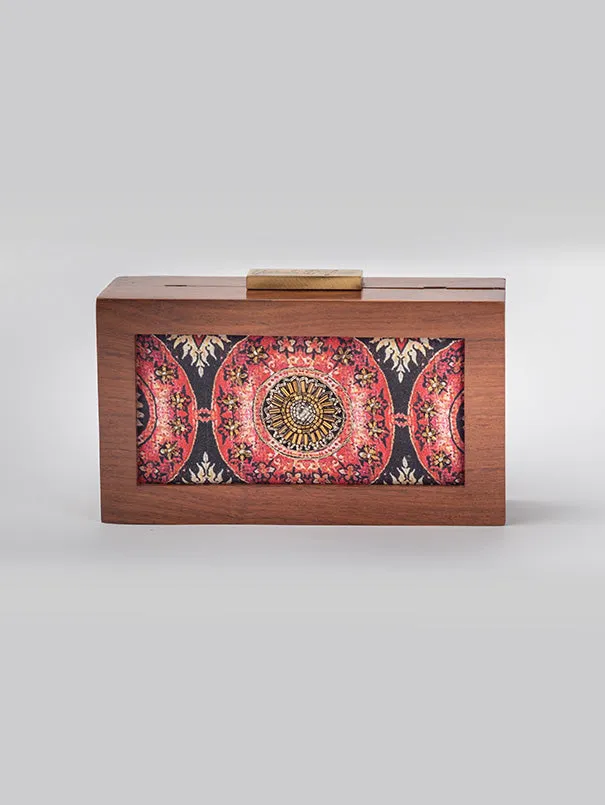 Red Circled Wall Embroidered Clutch Bag
