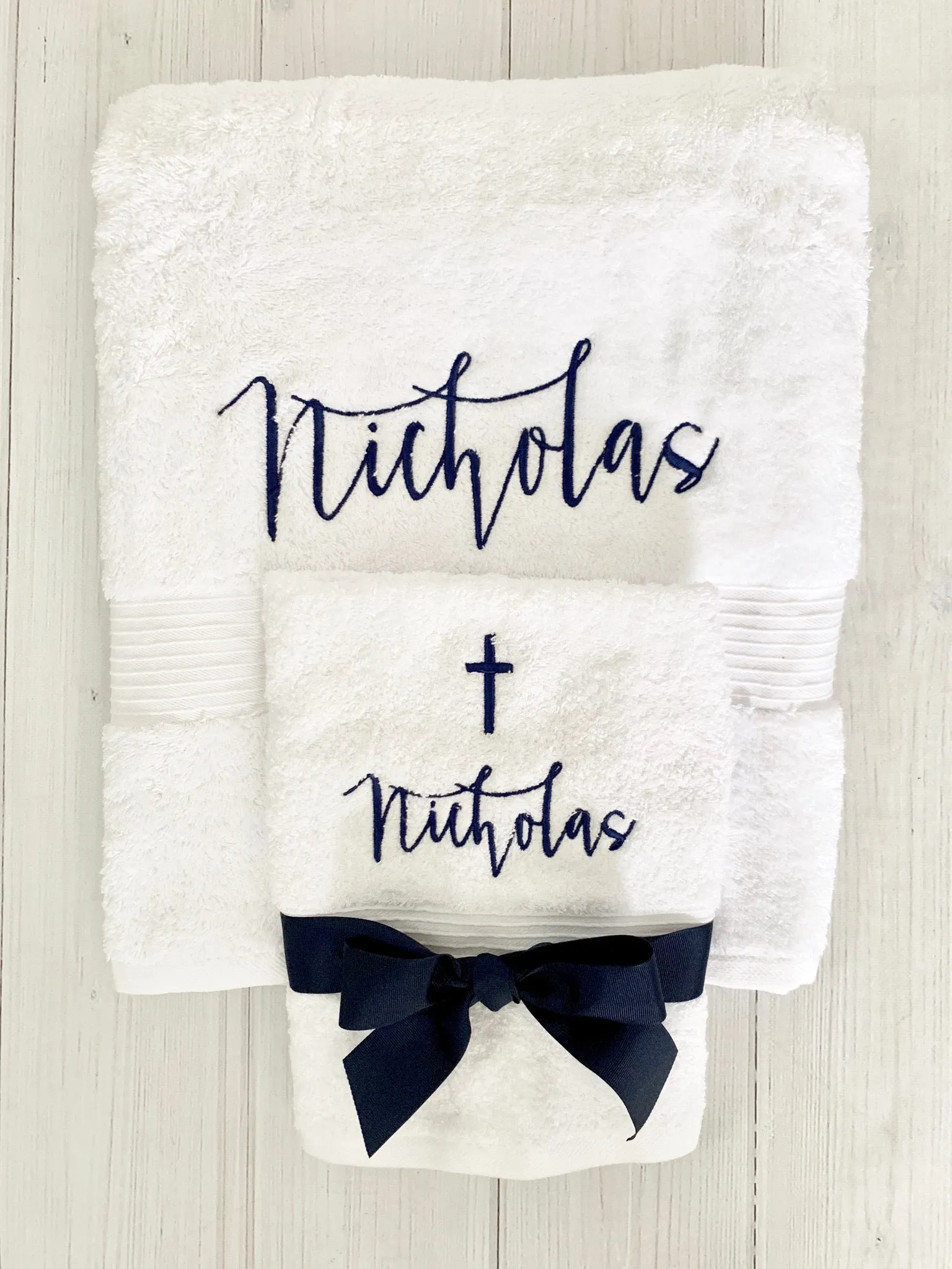 TOWEL SET EMBROIDERED